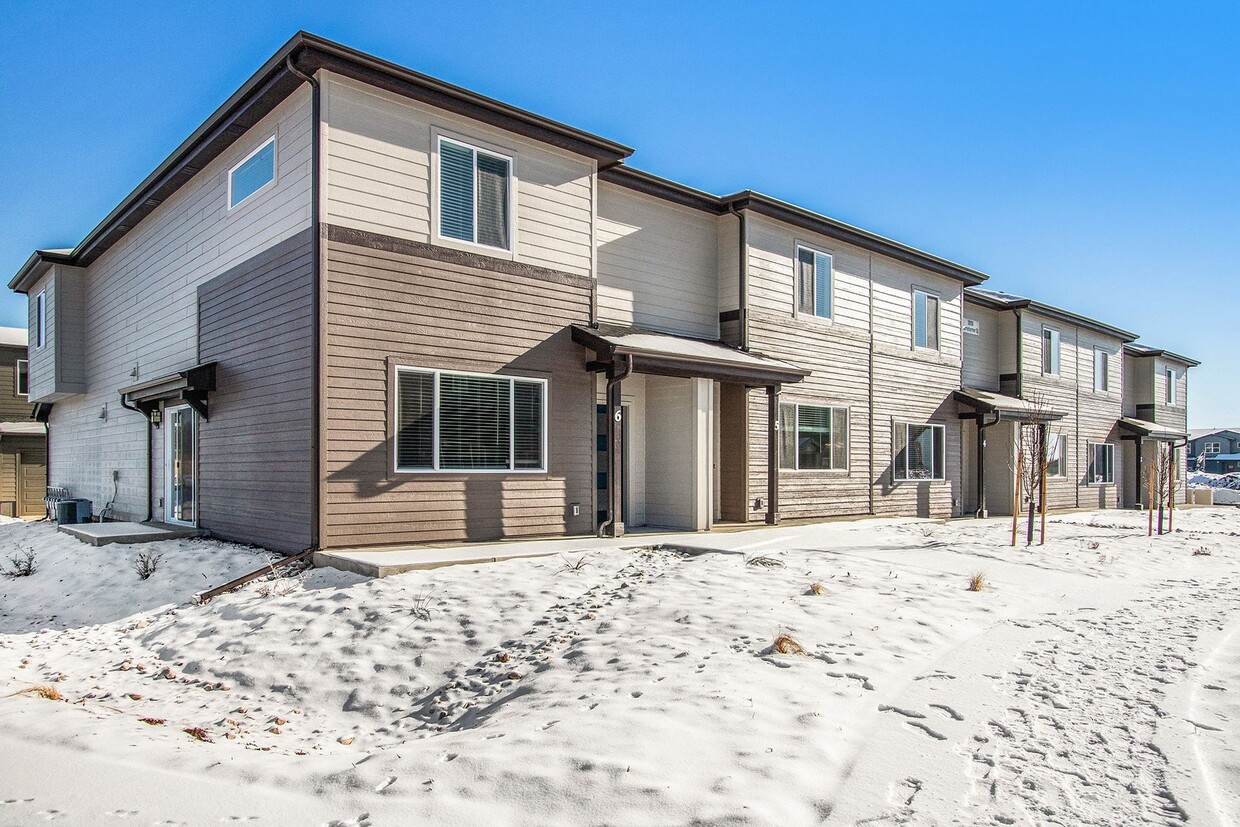 Primary Photo - Available Now - Newer end unit townhome: 3...