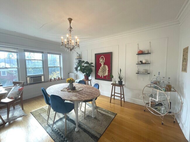 Foto del edificio - 4303 N Paulina St