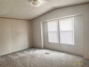 Building Photo - 208 Picasso Dr