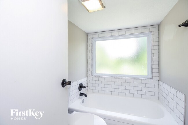 Foto del edificio - 5007 Halsey St
