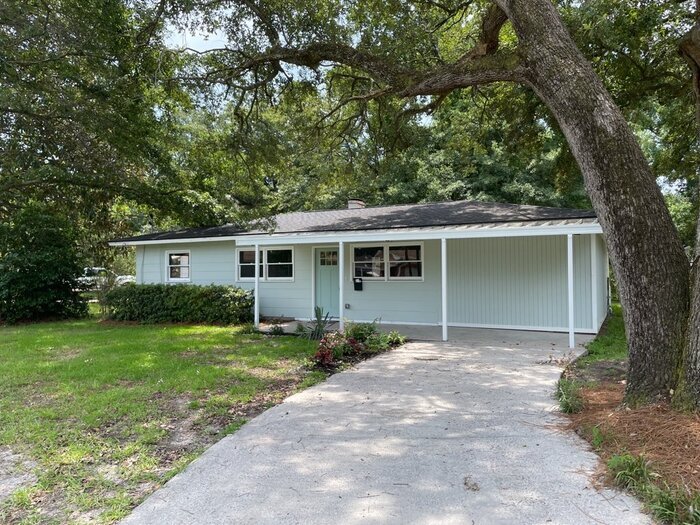 Primary Photo - 5918 Hagood Ave
