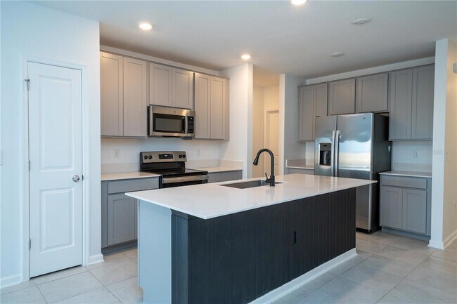 Building Photo - 336 Loch Ct