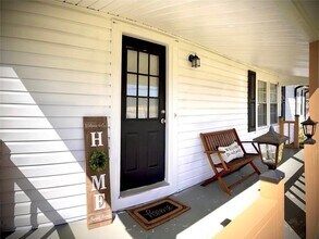 Building Photo - 513 Arnold Mill Rd