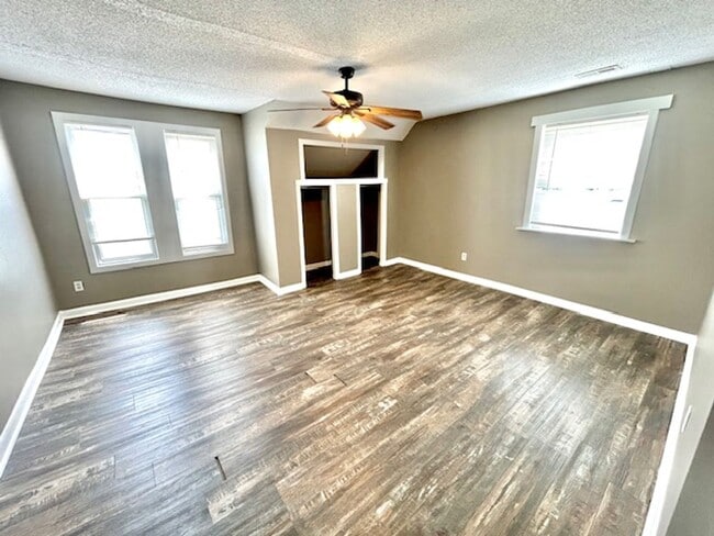 Building Photo - 3514 SW Triana Blvd