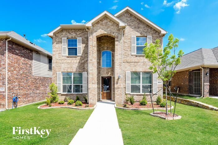 Foto principal - 5836 Japonica St