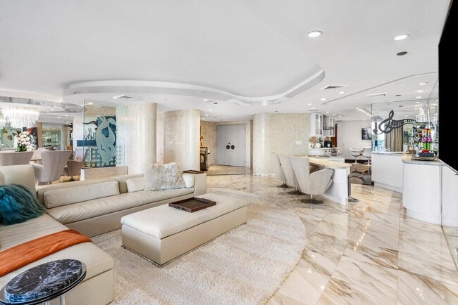 Building Photo - 1500 S Ocean Blvd