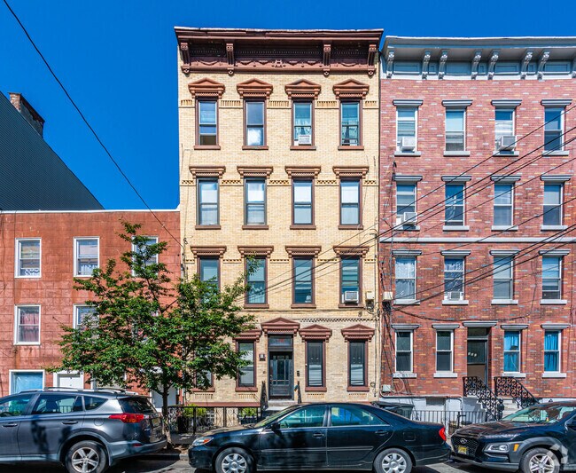 Building Photo - 118 Jefferson St