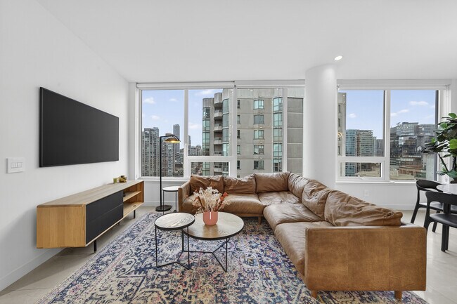 Building Photo - 885 Cambie St.