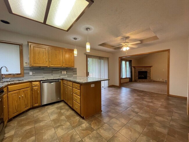 Foto del edificio - 4014 Buccaneer Blvd