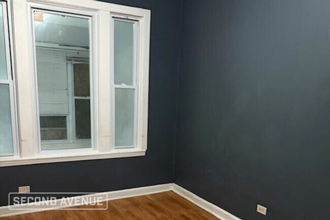 Foto del edificio - 9248 S Lowe Ave