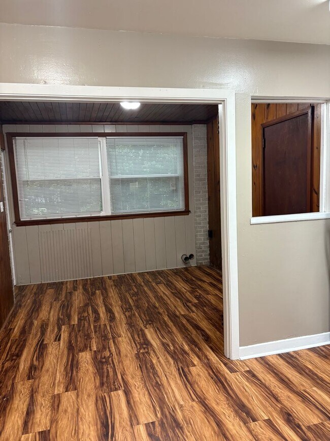 Foto del edificio - Duplex near Levy Park