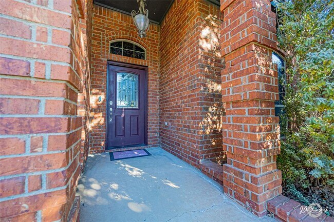 Foto del edificio - 5212 Sherwood Dr