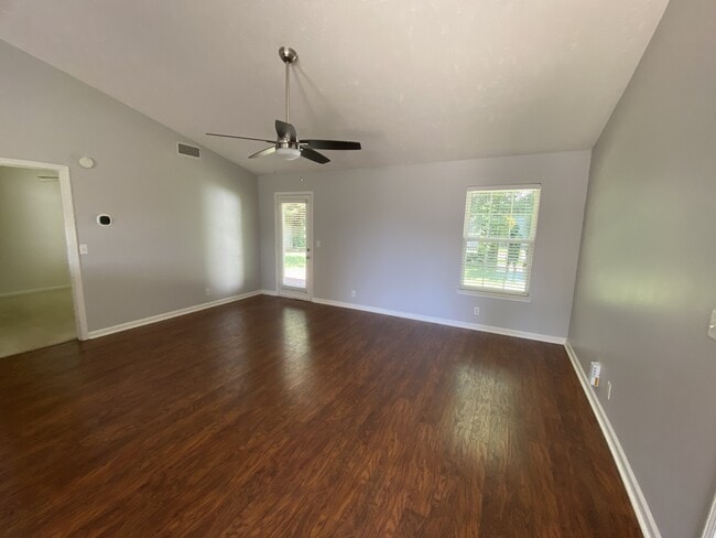 Building Photo - 3312 Tourmaline Dr