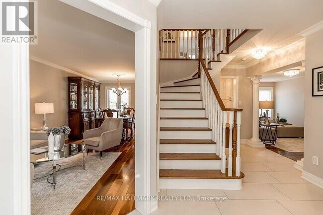 Photo du bâtiment - 192 Humberland Dr