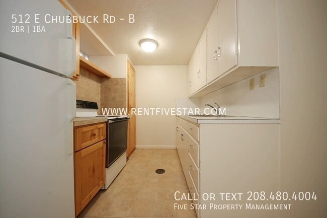 Building Photo - 512 E Chubbuck Rd