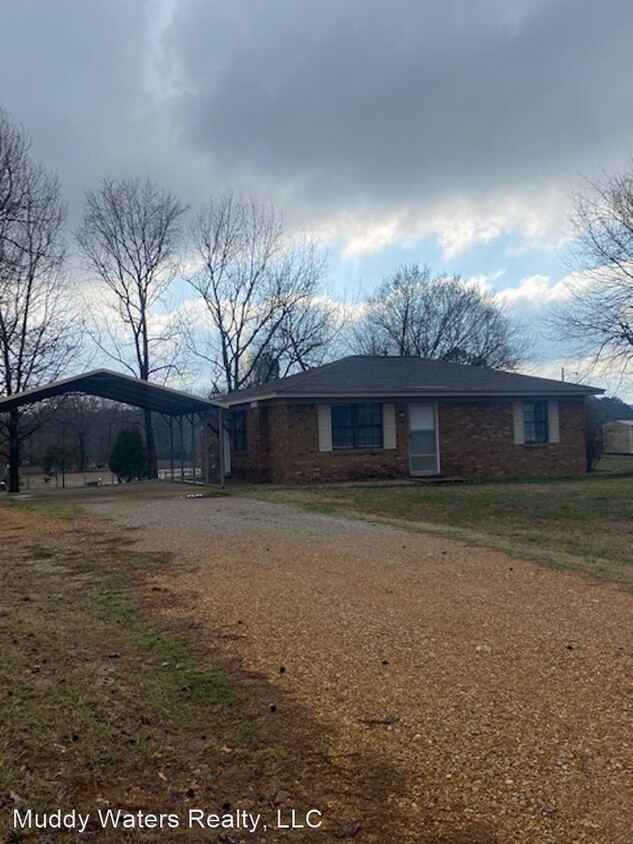 2 br 1 bath House 110 Ross Rd House Rental in Olive Branch