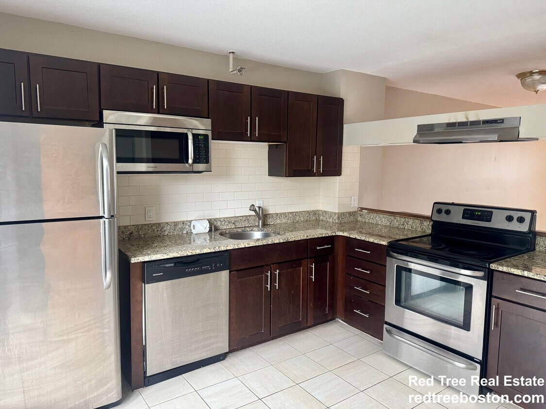 Foto principal - 149 Beacon St