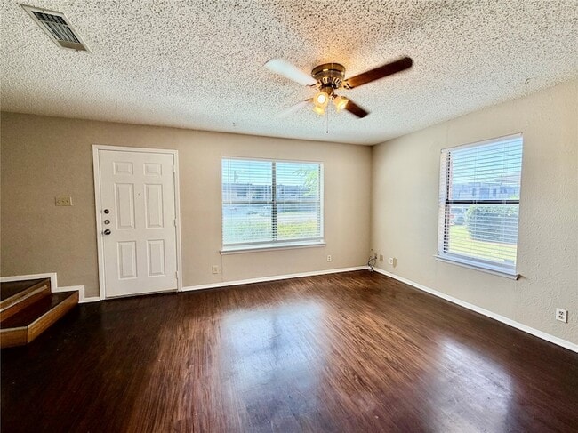 Building Photo - 3309 Fallmeadow St