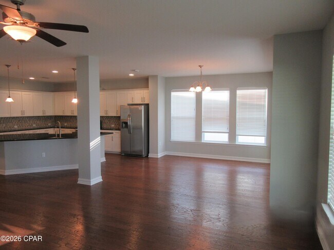 Foto del edificio - 315 Johnson Bayou Dr