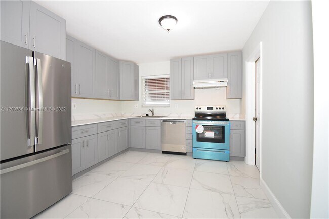 Foto del edificio - 7700 Johnson St