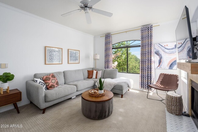 Foto del edificio - 15095 N Thompson Peak Pkwy