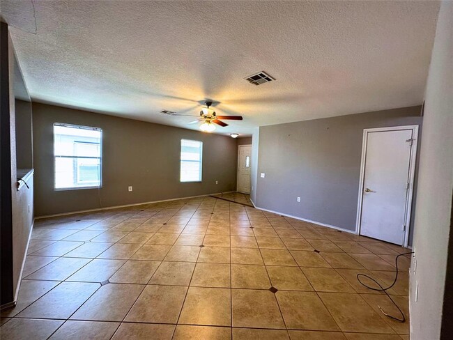 Building Photo - 7424 Cayenne Ln