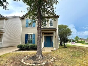 Building Photo - 9631 Coyote Creek Dr