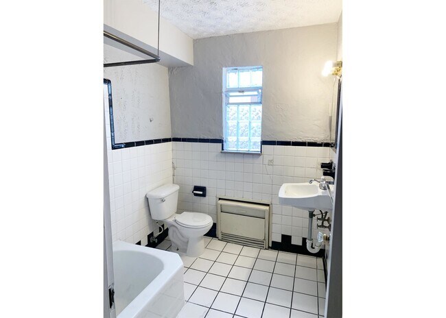 Baño Lowell 596-9 - Lowell 596