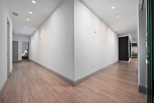 Foto del edificio - 824 Liberty Ave