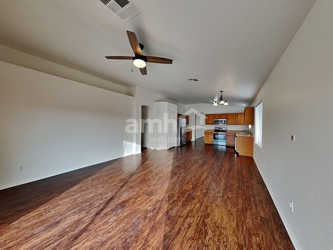 Foto del edificio - 4228 S 100th Dr
