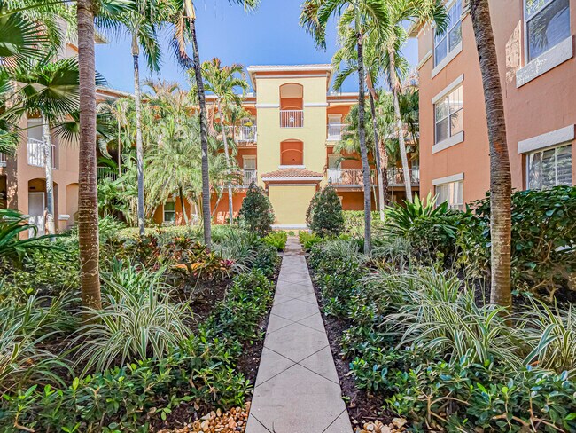 Foto del edificio - 5020 Fairways Cir