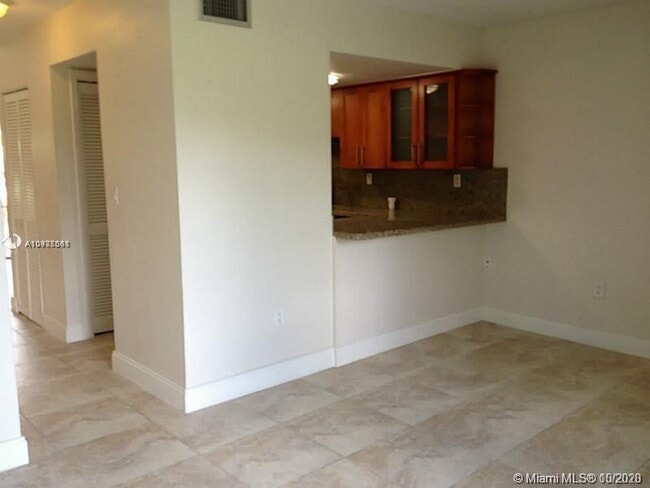 Building Photo - 1990 Brickell Ave