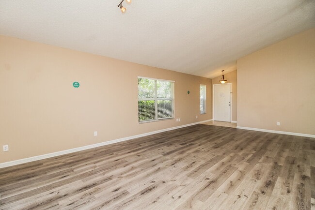 Building Photo - 13803 Riverpath Grove Dr