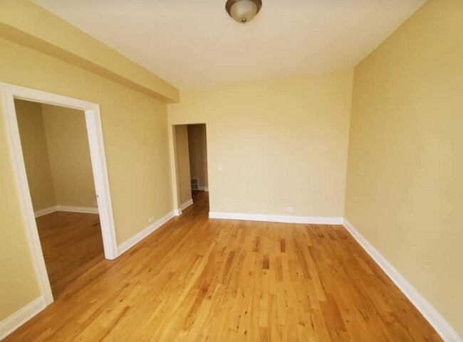 Foto del edificio - 6507 S Ingleside Ave