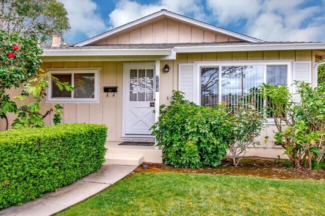 Foto del edificio - 754 Yale Ln