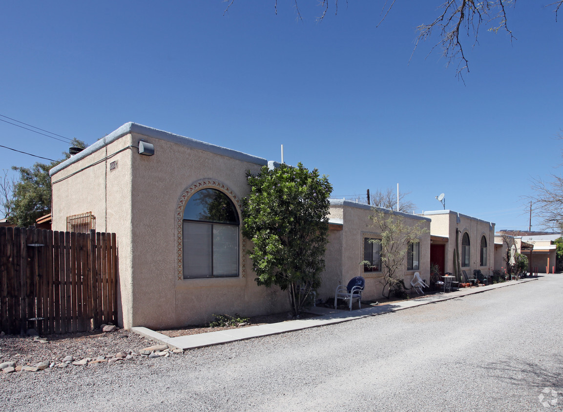 Primary Photo - Herold Square Apartments