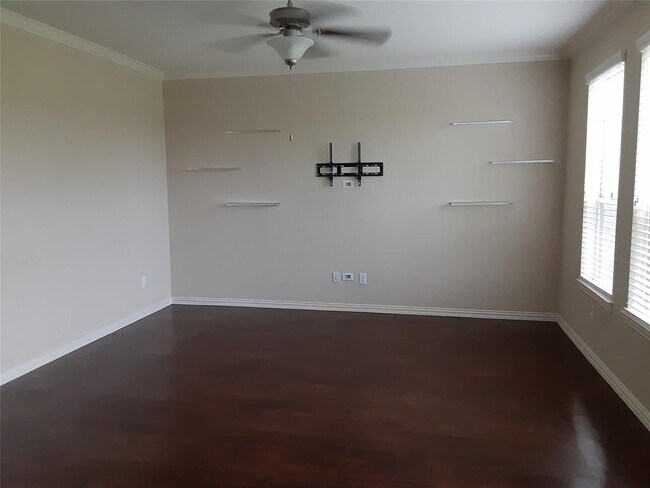 Building Photo - 4618 Harbor Sham St