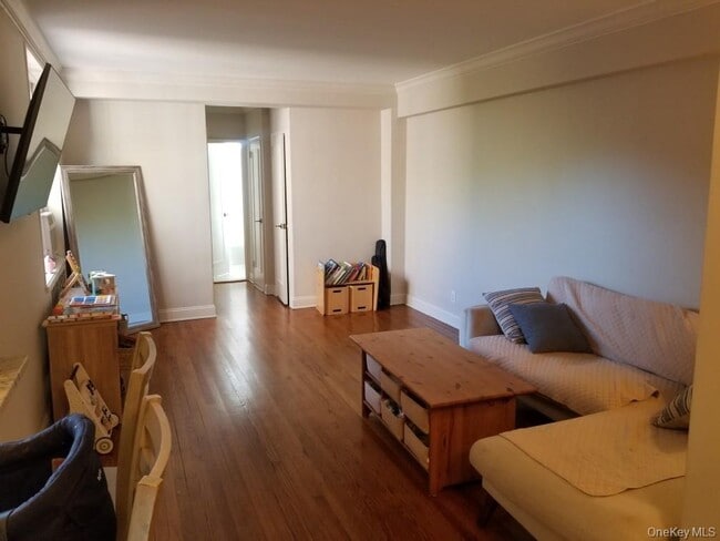 Foto del edificio - 760 Bronx River Rd