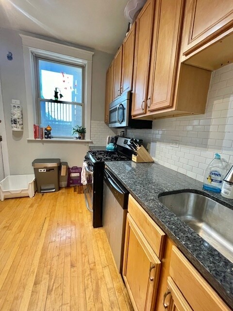 Foto del edificio - 910 W Waveland Ave