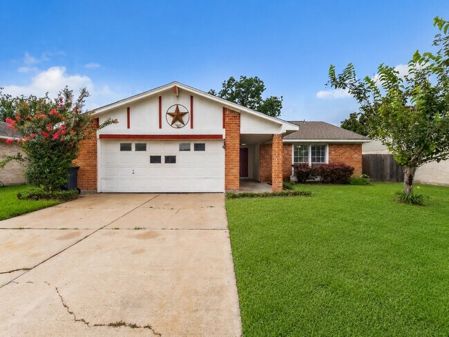 Foto del edificio - 13622 Cherrydown St