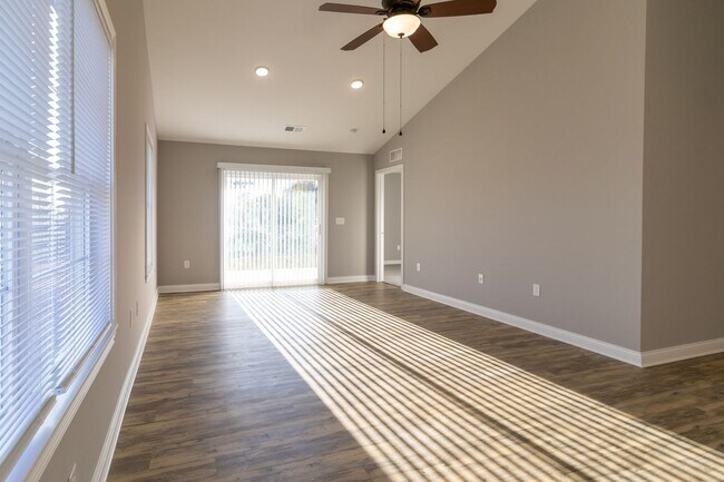 Foto del edificio - 300/302 Prescott Lane