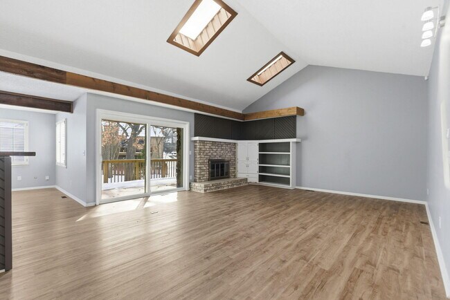 Foto del edificio - 3460 E Catalpa St