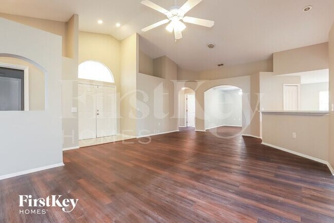 Foto del edificio - 1040 View Pointe Circle