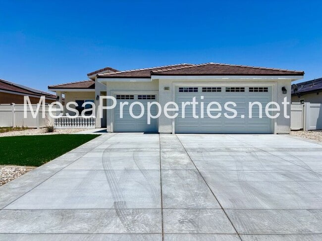 Building Photo - 13555 Sea Gull Dr