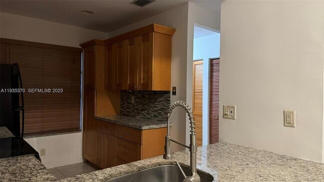Foto del edificio - 9636 SW 147th Ct