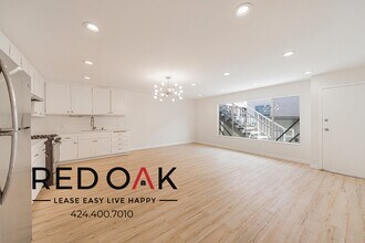 Building Photo - 4815 St Charles Pl