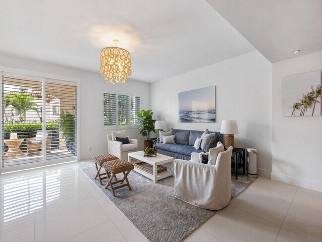 Building Photo - 19113 Fisher Island Dr