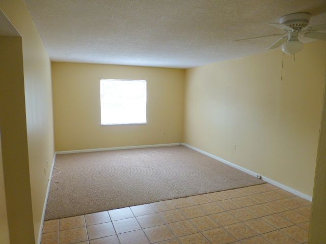 Building Photo - 400 N Hawley St