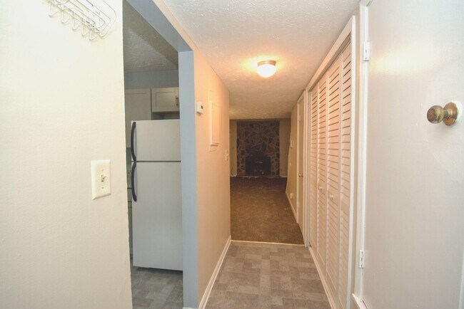 Foto del edificio - 1668-1670 Wynndowne Trail SE