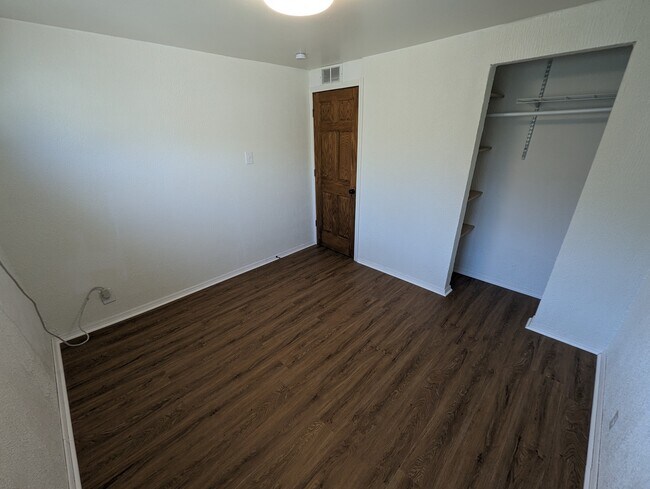 Foto del edificio - Beautiful 2 Bedroom House in Milwaukee